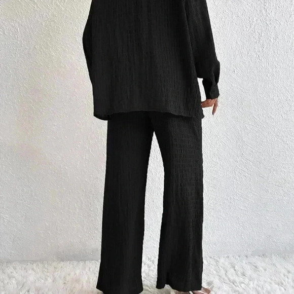Black Casual Women's Solid Drop Shoulder Shirt & Wide Leg Pants - Picture 2 of 6